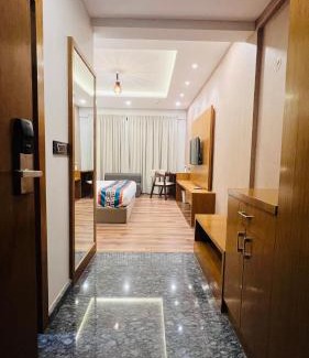 Meenakunte Hotel | Hotel Aashraya