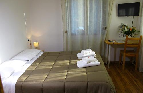 Mandello del Lario Hotel | Hotel Al Verde