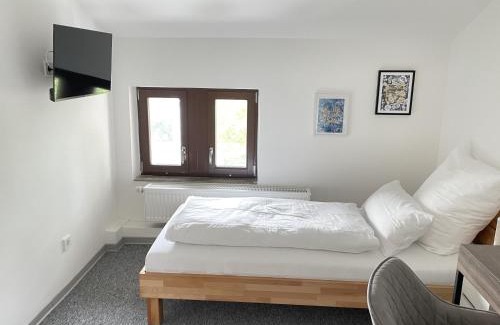 Ditzingen Hotel | Hotel-am-Bahnhof Stuttgart-Ditzingen