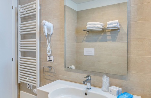 Porto Santa Margherita Hotel | Hotel Ambassador