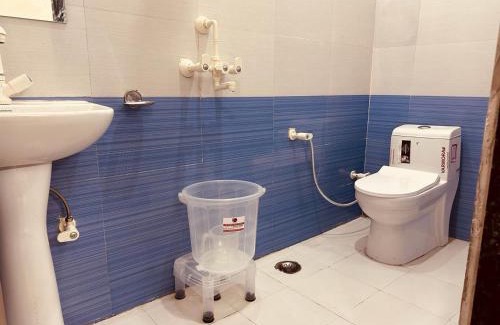 Chhata Hotel | Hotel Anand Palace - Top Rated ! Most Awarded ! Lift ! Family Friendly ! Budget Friendly