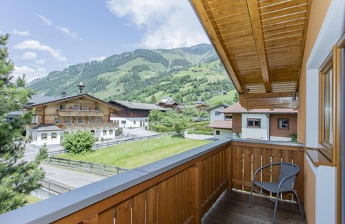 Rauris Apartment | Hotel apartment (3-5) with separate bedrooms - Theresa, * Hotel- Pension