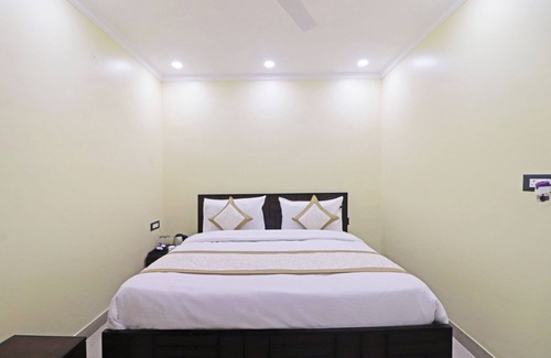 Chhatarpur Hotel | Hotel Apple Tree Residency