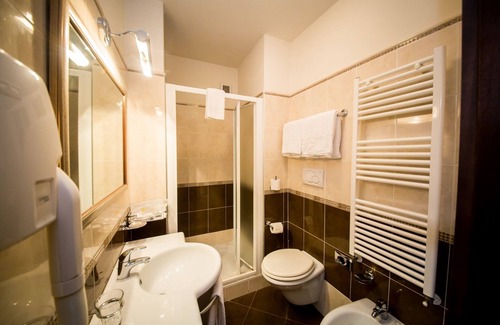 Pontinia Hotel | Hotel Ares