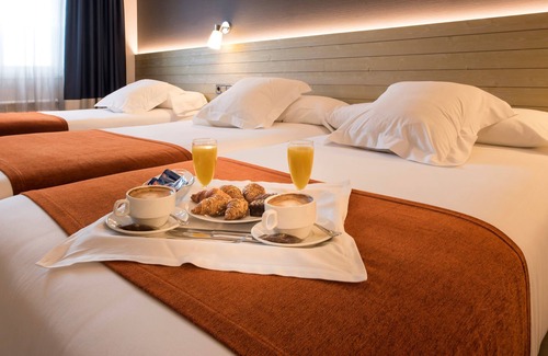 La Coruna Hotel | Hotel Avenida Coruña