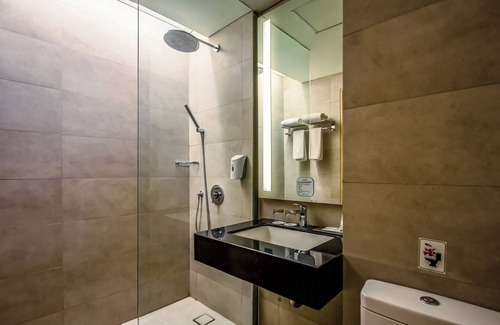 Cikarang Hotel | Hotel AYOLA Lippo Cikarang