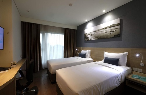 Cikarang Hotel | Hotel AYOLA Lippo Cikarang
