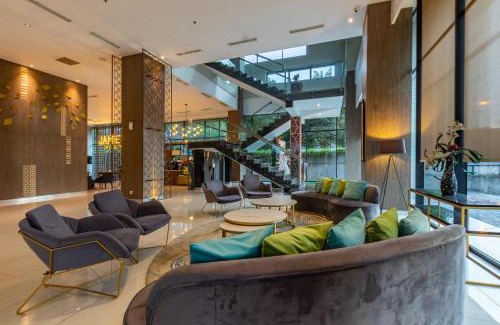 Cikarang Hotel | Hotel AYOLA Lippo Cikarang