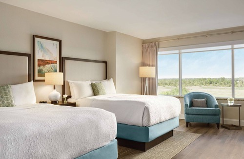 Downtown Wilmington Hotel | Hotel Ballast Wilmington, Tapestry Collection by Hilton