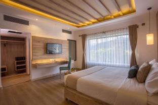 Pokhara Hotel | Hotel Barahi Pokhara