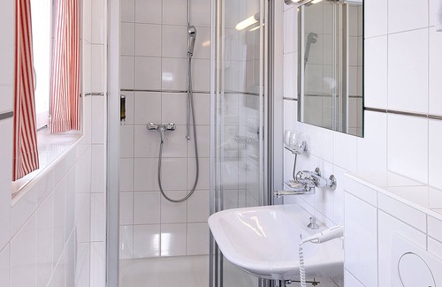 Unterseen Hotel | Hotel Beausite
