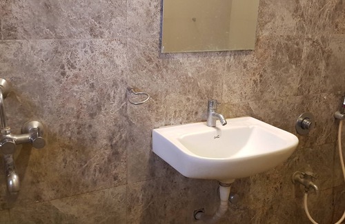 Kolhapur House | Hotel Bhagwati Lodging