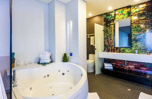 Quinta Paredes Hotel | Hotel Black Tower Premium