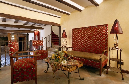 Azofra Hotel | Hotel Boutique Real Casona de las Amas