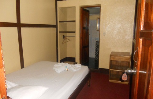 San Carlos Hotel | Hotel Cabinas Leyko