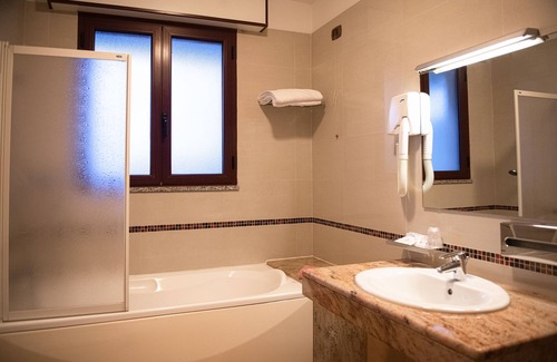 Quartu Sant'Elena Hotel | Hotel Califfo