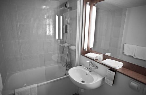 Saint-Doulchard Hotel | Hotel Campanile Bourges Nord- Saint Doulchard