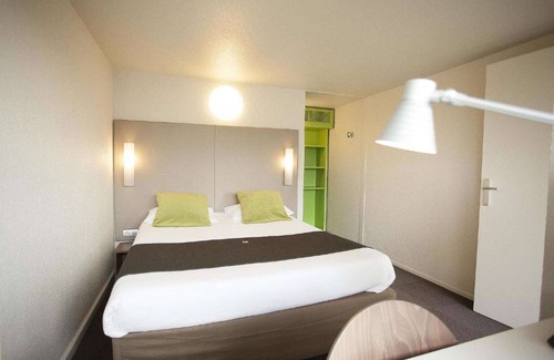 Saint-Doulchard Hotel | Hotel Campanile Bourges Nord- Saint Doulchard