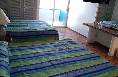 Manzanillo Hotel | HOTEL CARACOLES BY INFINITY