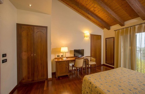 Montecchio Emilia Hotel | Hotel Conte Verde
