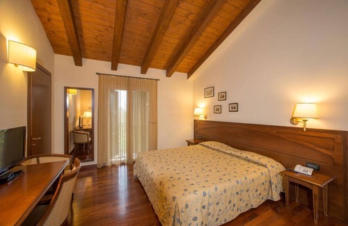 Montecchio Emilia Hotel | Hotel Conte Verde