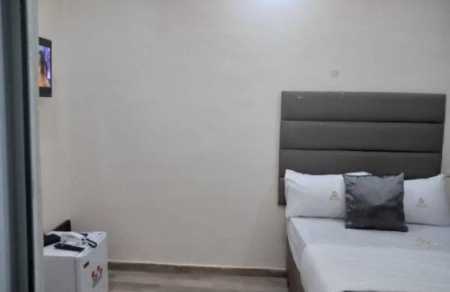 Edunabon Hotel | HOTEL D RITZ