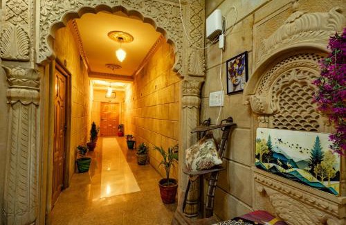 Amar Sagar Pol Bed & Breakfast | Hotel Darsh Safari - Fort View