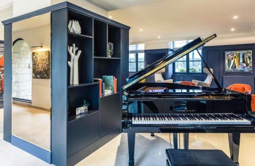 Bourges Hotel | Hotel De Bourbon Grand Hotel Mercure Bourges