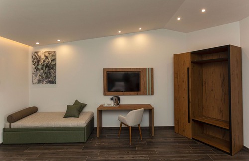 Geraci Siculo Hotel | Hotel Donna Vì