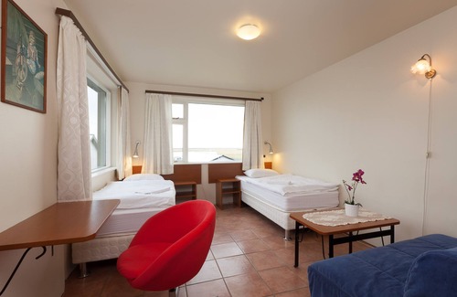 Eyvindarholar Hotel | Hotel Drangshlid