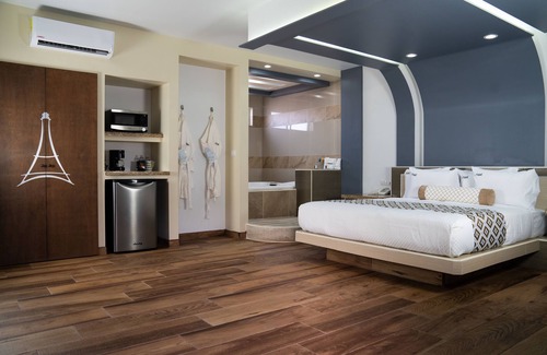 Zona Centro Hotel | Hotel Eiffel