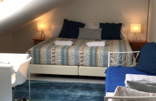 Villanueva de la Canada Hotel | Hotel El Ancla