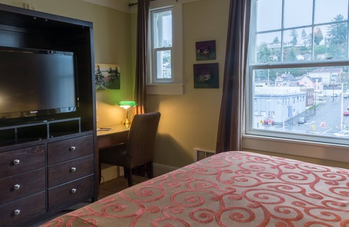 Astoria Hotel | Hotel Elliott