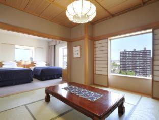 Atsubetsu Hotel | Hotel Emisia Sapporo