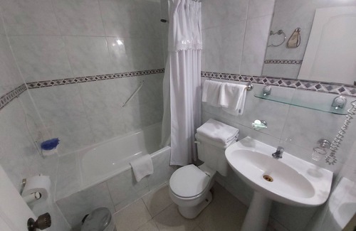 Castro Hotel | Hotel Esmeralda