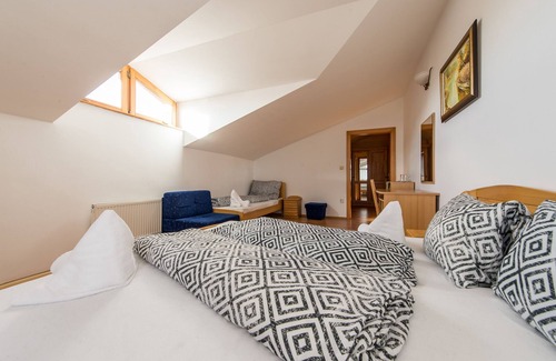 Nova Lesna Hotel | Hotel Eufória