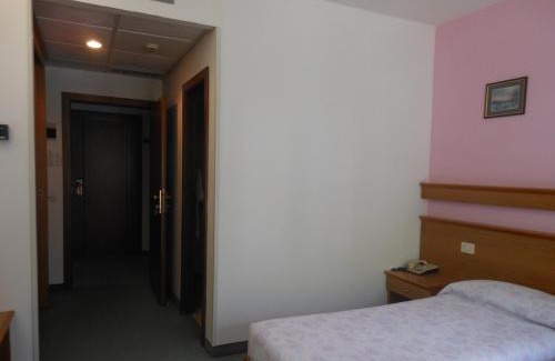 Bolognano-Vignole Hotel | Hotel Everest Arco