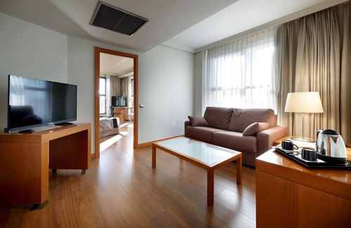 Almenara Hotel | Hotel Exe Plaza