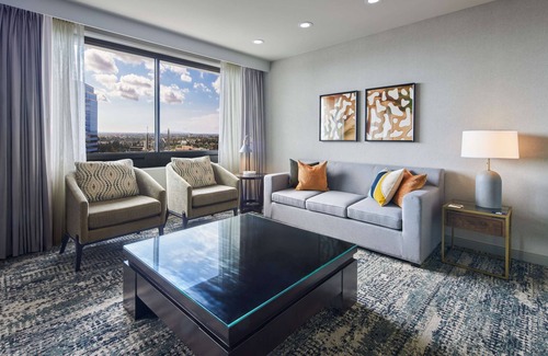 Anaheim Resort Hotel | Hotel Fera Anaheim, a DoubleTree by Hilton