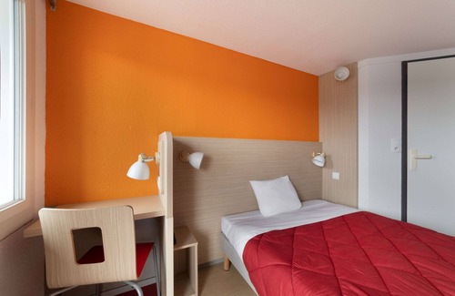 Fleury-Merogis Hotel | Hotel Fleury Merogis