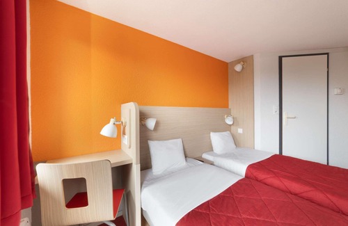 Fleury-Merogis Hotel | Hotel Fleury Merogis