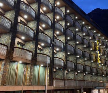 Sant Julia de Loria Hotel | Hotel Folch