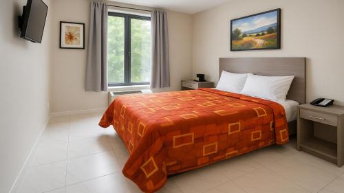 West Bronx Hotel | Hotel Fuego Bronx BRAND NEW YANKEE STADIUM