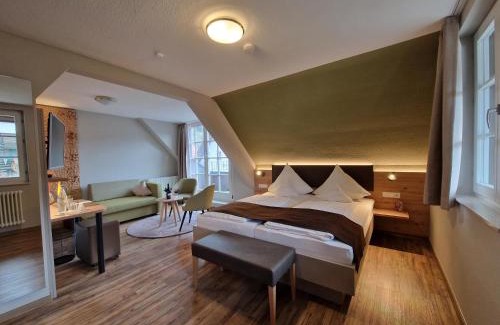Unterglottertal Hotel | Hotel-Gasthaus Goldener Engel