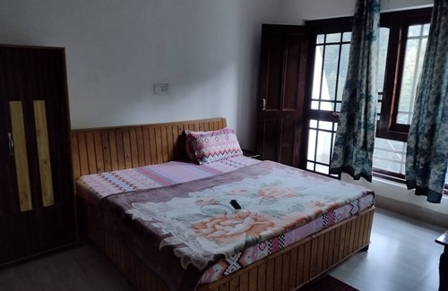 Khajjiar Hotel | Hotel Gautam Khajjiar