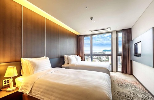 Seogwipo City Hotel | Hotel Golden Daisy Seogwipo Ocean