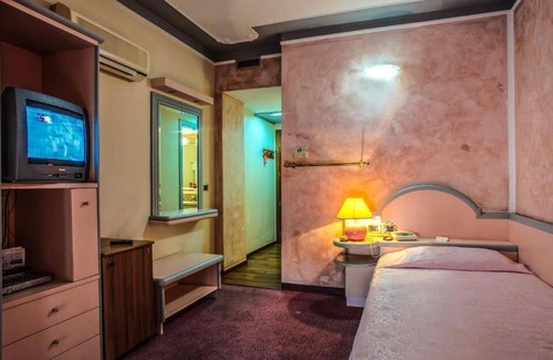 Sassari Hotel | Hotel Grazia Deledda