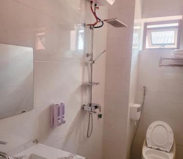Ha Tinh Hotel | Hotel Hưng Phát 3 có trạm sạc vinfast