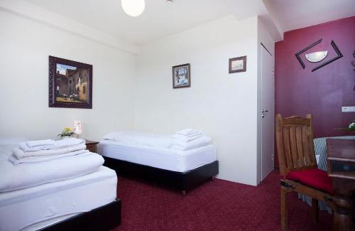 Hvalfjarðarsveit Hotel | Hotel Hafnarfjall