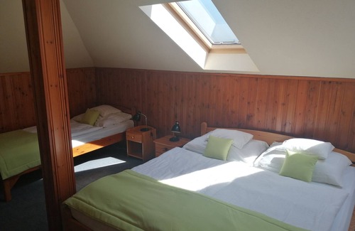 Zsorifurdo Hotel | Hotel Hajnal